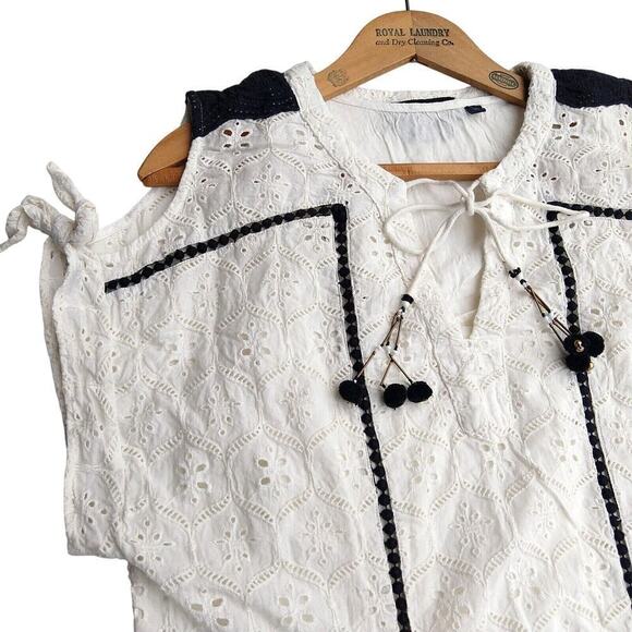 Hemant & Nandita Aditya Eyelet Lace Dress Size XS White Tunic Tassels Boho - Picture 4 of 9